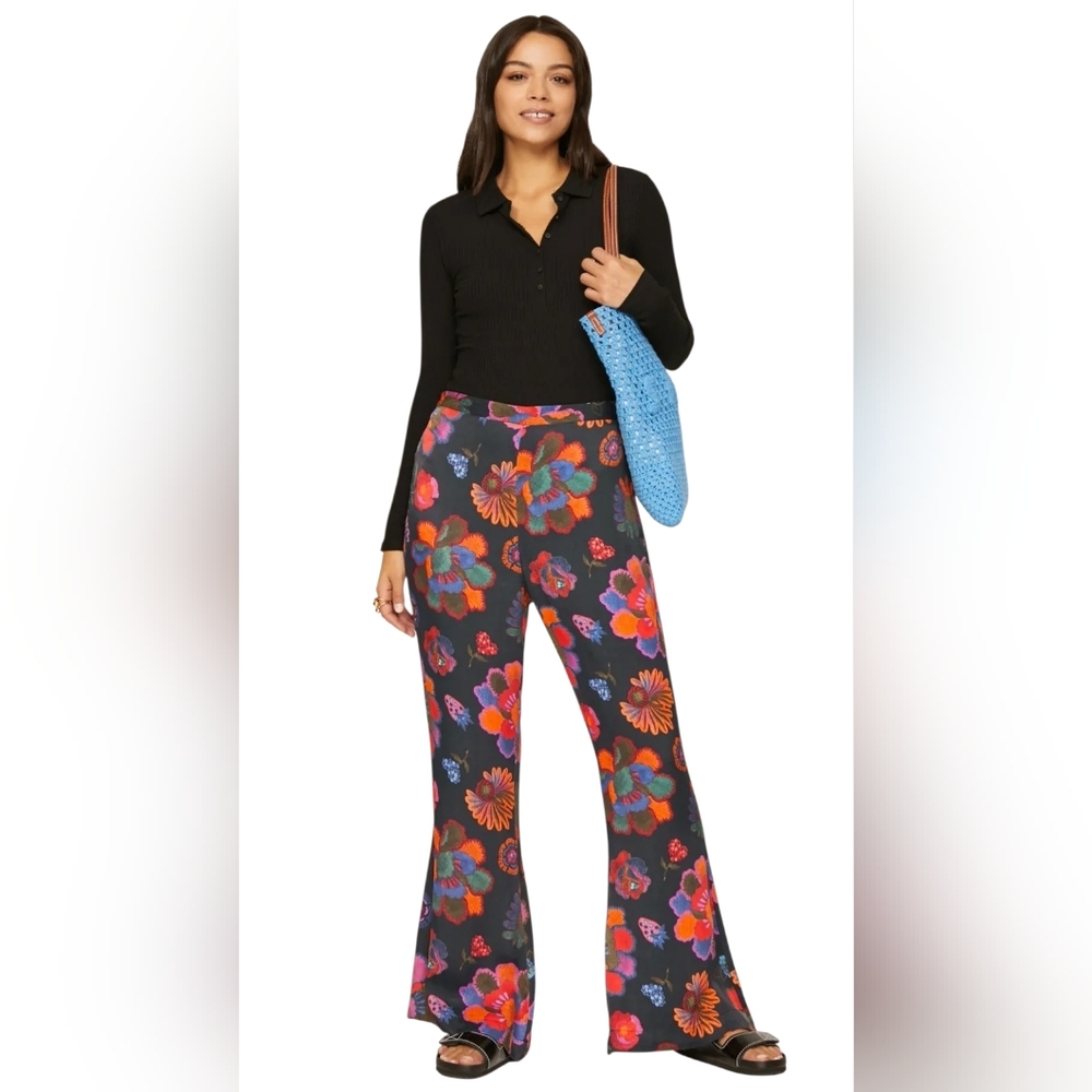 NWT FARM RIO Colorful Floral Flare Pants